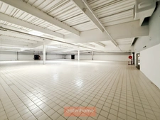 OPPORTUNITÉ D’IMPLANTATION COMMERCIALE – 1 707 M² + 250 STATIONNEMENTS