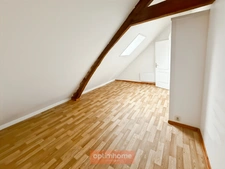 Appartement duplex récent à CLAIROIX avec 2 chambres et parking privatif