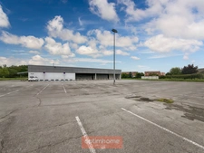 OPPORTUNITÉ D’IMPLANTATION COMMERCIALE – 1 707 M² + 250 STATIONNEMENTS