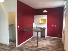 Studio lumineux à deux pas de la gare – Disponible immédiatement !