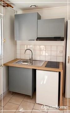 Studio lumineux au RDC à deux pas de la gare – Espace extérieur !