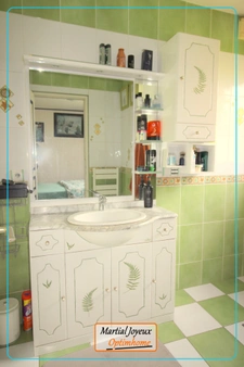 Spacieuse, 4 chambres, cuisine ouverte, jardin... idéal pour la famille et recevoir ses proches !