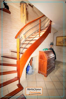 Spacieuse, 4 chambres, cuisine ouverte, jardin... idéal pour la famille et recevoir ses proches !