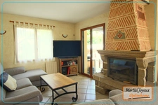 Spacieuse, 4 chambres, cuisine ouverte, jardin... idéal pour la famille et recevoir ses proches !