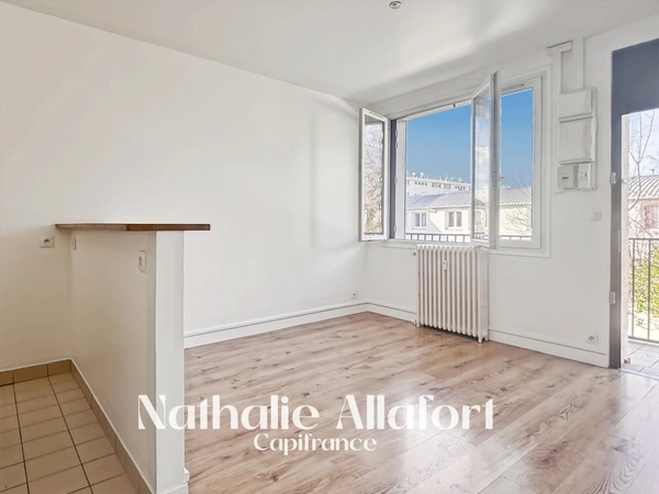 Appartement à vendre 2 pièces VILLEJUIF (94)