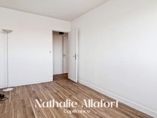 MONTROUGE Métro – 2 pièces, dernier étage, balcon, parking et cave
