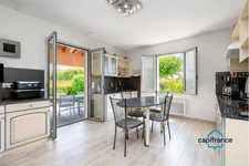 Villa de standing - JUVIGNAC (34)