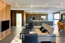  A 10 min de Sète, à Frontignan, Appartement duplex d’exception avec terrasse panoramique de 82 m² – Prestations haut de gamme