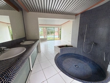 MAISON D'ARCHITECTE 190 M2 - 6 PIECES - PISCINE