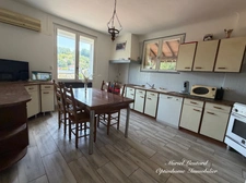 MAISON 9 PIECES 200 m2 - DEPENDANCES