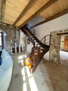 Château 10 pièces du XIVe siècle, récemment restauré