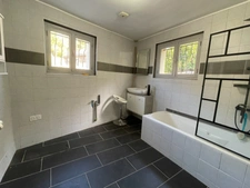 MAISON PLAIN-PIED de 84 m² - 4 PIECES - GRAND TERRAIN