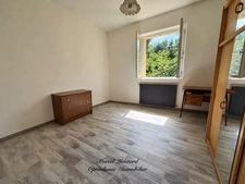MAISON 9 PIECES 200 m2 - DEPENDANCES