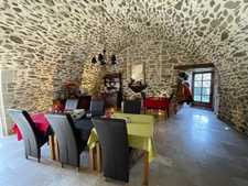 Château 10 pièces du XIVe siècle, récemment restauré