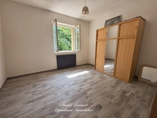 MAISON 9 PIECES 200 m2 - DEPENDANCES