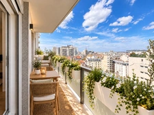Appartement familial 90 m² - 11e étage - Vue panoramique sur Paris - Balcon - 2 parkings & Cave - PARIS 14ème