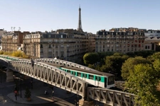 Appartement à vendre 2 pièces 67m2 proximité de la Tour Eiffel et du Métro La Motte-Picquet à Paris 15ème