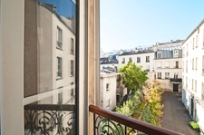 EXCLUSIVITE  Vente appartement 2 pièces entièrement rénové Paris 13ème Métro Olympiades 347 000 €