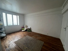 Appartement à vendre 2 pièces 67m2 proximité de la Tour Eiffel et du Métro La Motte-Picquet à Paris 15ème