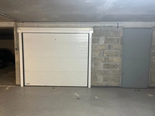 Box fermé sécurisé – 14m² – Idéal citadine ou stockage – à la Butte aux Cailles Paris 13ème 40 000 €