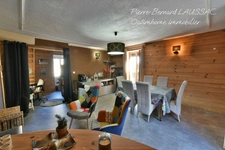 Maison bourgeoise de caractère de 215 m2 habitables avec local commercial et deux chambres d’hôtes à Chamoux-sur-Gelon (73390)