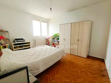 Maison rénovée avec terrain et garage