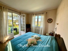 Maison familiale 180 m² -Véranda 30 m2- 4 chambres- Sous-sol 100 m²-Terrain 1493 m2