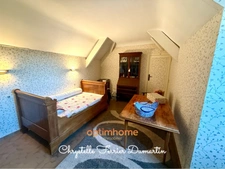 Maison familiale 180 m² -Véranda 30 m2- 4 chambres- Sous-sol 100 m²-Terrain 1493 m2