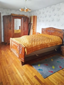 Trie-sur-Baïse (65) : maison de village de 7 pièces, plus de 134 m² habitables sur une parcelle de 223 m², prix 76 000 €.