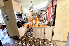 🏡 Bien rare chargé d’histoire – 274 m² – Salon 95 m² – Terrain de 4600 m² – Fort potentiel