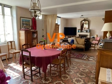 🏡 Bien rare chargé d’histoire – 274 m² – Salon 95 m² – Terrain de 4600 m² – Fort potentiel