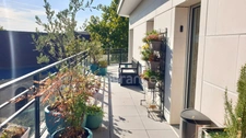 Appartement 4 pièces 96 m2 dernier étage avec magnifique terrasse de 52 m2 SAINT MAUR DES FOSSES (94)