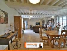 RARE – MAISON D’EXCEPTION AVEC DÉPENDANCES ET GRAND TERRAIN