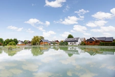 Cabourg - Chalet dans parc de tourisme - 47 m2 - 3 chambres - dépendances - Terrain 202 m2 - Parking - Piscine