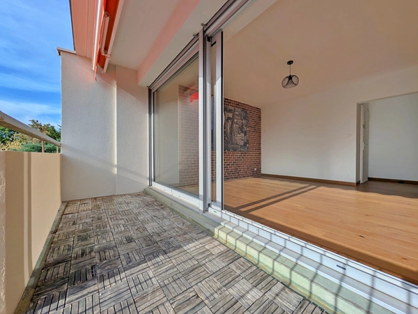 Dpt Haut-Rhin (68), à vendre  appartement T2 de 55,42 m²  :  Bel appartement en Dernier Étage avec Balcon couvert Orienté Sud