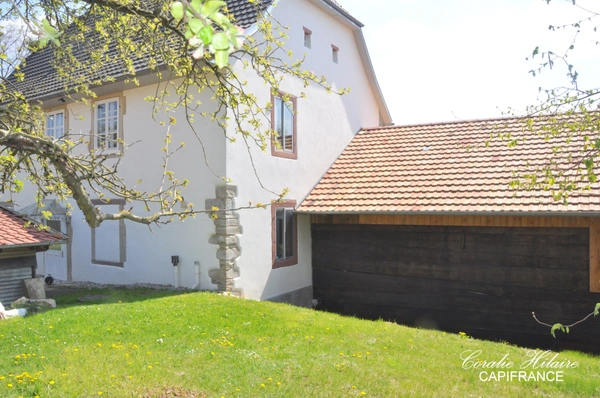 Dpt Haut-Rhin (68), à vendre MUESPACH Belle propriété en pierre, avec ses dépendances