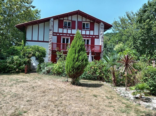 Maison à vendre 8 pièces URRUGNE (64)