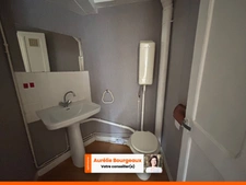 Ensemble Immobilier avec Cour, Dépendances et Accès à la Risle – La Ferrière-sur-Risle (27760) - sous compromis - non disponible -