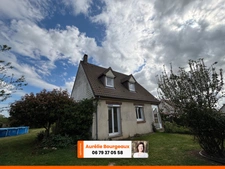 Maison 3 chambres + 1 pièce aménagée, parfaitement entretenue avec sous-sol total et bel extérieur - Claville - SOUS COMPROMIS - NON DISPONIBLE A LA VENTE - 