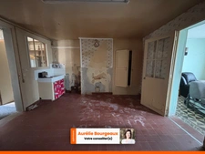 Ensemble Immobilier avec Cour, Dépendances et Accès à la Risle – La Ferrière-sur-Risle (27760) - sous compromis - non disponible -