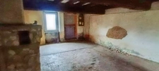 Maison ancienne à rénover – 130 m² de potentiel à Trinay (Loiret)