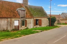 Maison ancienne à rénover – 130 m² de potentiel à Trinay (Loiret)