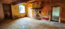 Maison ancienne à rénover – 130 m² de potentiel à Trinay (Loiret)