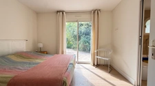 Propriété rare au bord de l'Eau Bourde GRADIGNAN 5 pièces 3 chambres + bureau sur un parc paysager