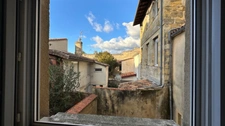 Charmant T3 en pierre, rénové, au calme, au cœur de la ville rue Cruchinet