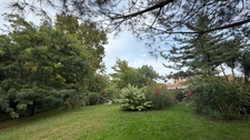 Propriété rare au bord de l'Eau Bourde GRADIGNAN 5 pièces 3 chambres + bureau sur un parc paysager
