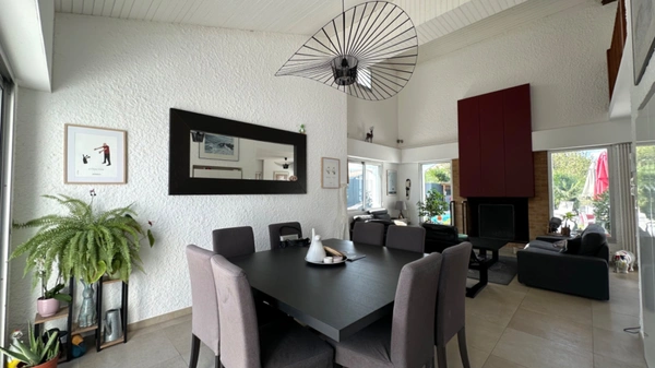EXCLUSIVITÉ – Maison d’architecte avec piscine au Cap de Bos, Pessac