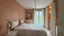 Propriété rare au bord de l'Eau Bourde GRADIGNAN 5 pièces 3 chambres + bureau sur un parc paysager