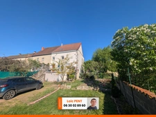 Maison entièrement rénovée de 165m², 7 pièces à vendre à ARFEUILLES (03120)