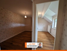 Maison de campagne 6 pièces de 110m² au Mayet de Montagne.